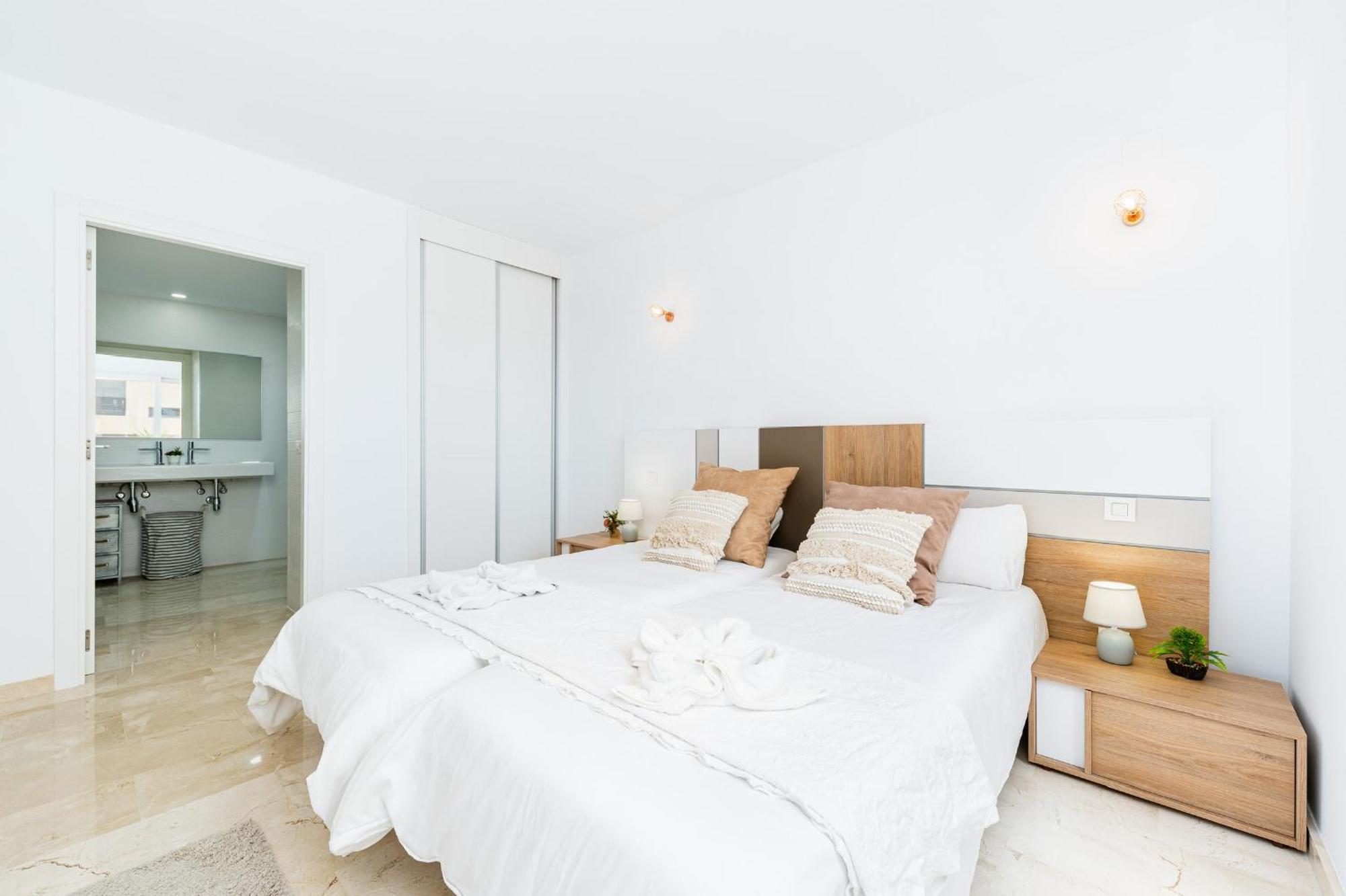 Tornado Apartamento Sunrise Torrevieja Bagian luar foto
