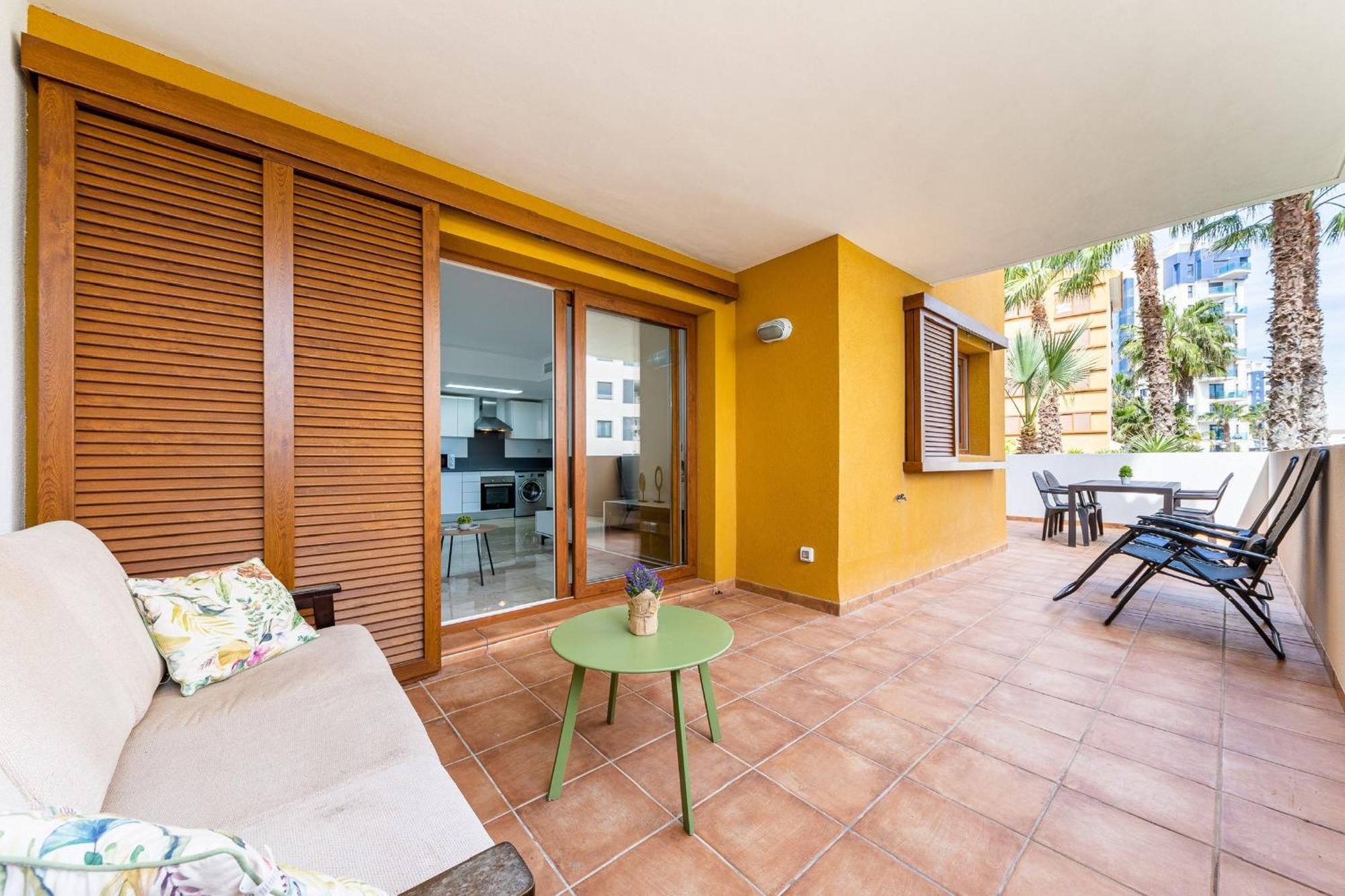 Tornado Apartamento Sunrise Torrevieja Bagian luar foto