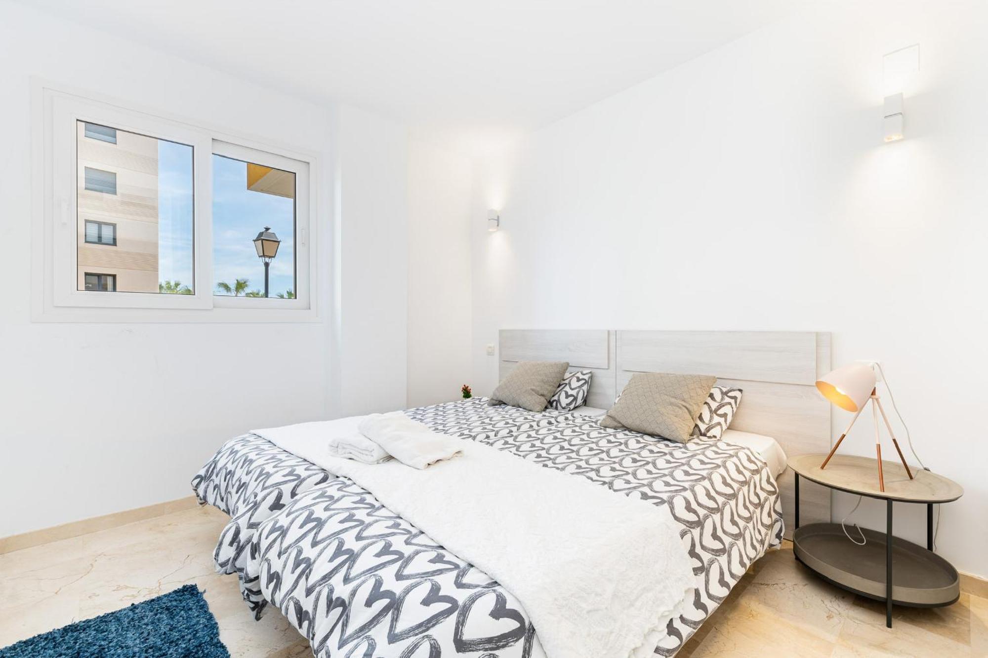 Tornado Apartamento Sunrise Torrevieja Bagian luar foto